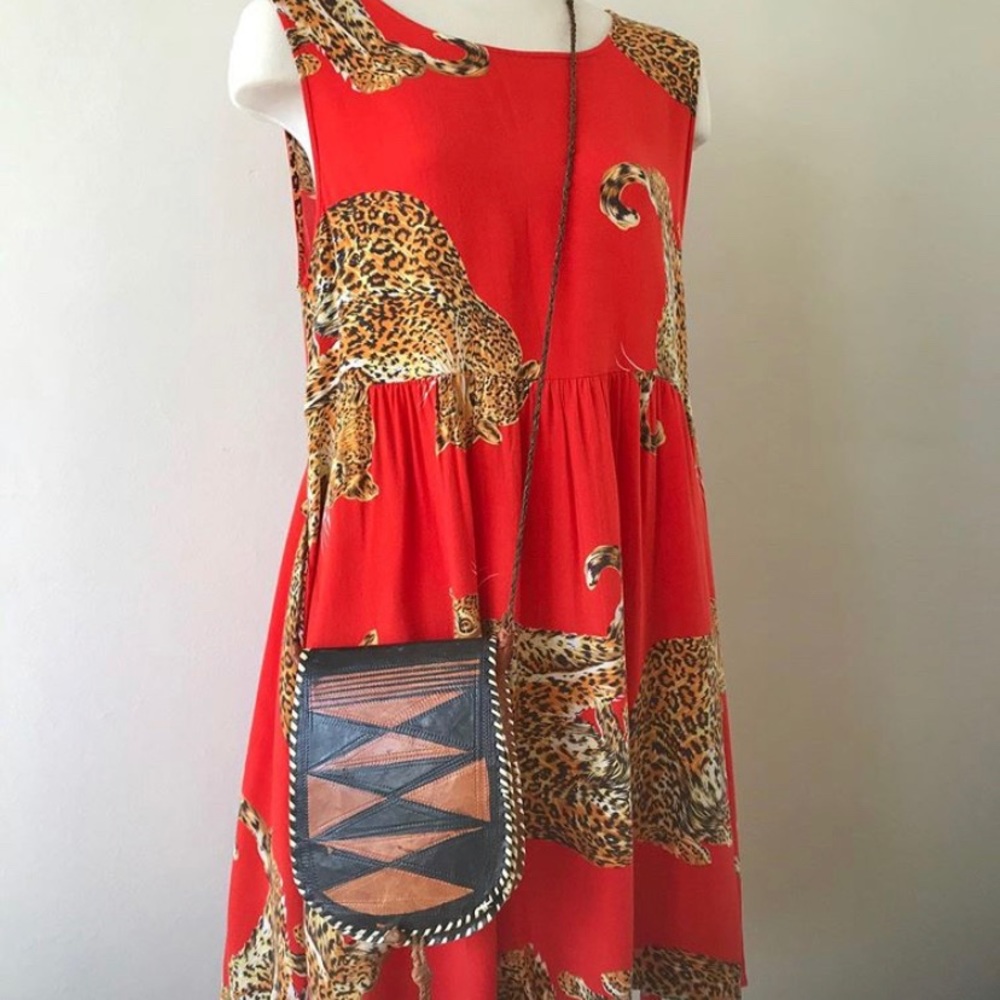 Simple and sweet 100% Viscose Midi Dress